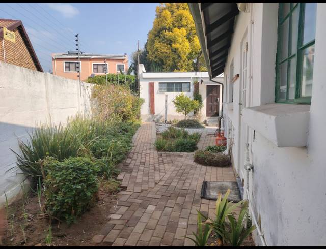 3 BEDROOM FREEHOLD FOR SALE IN VORNA VALLEY
